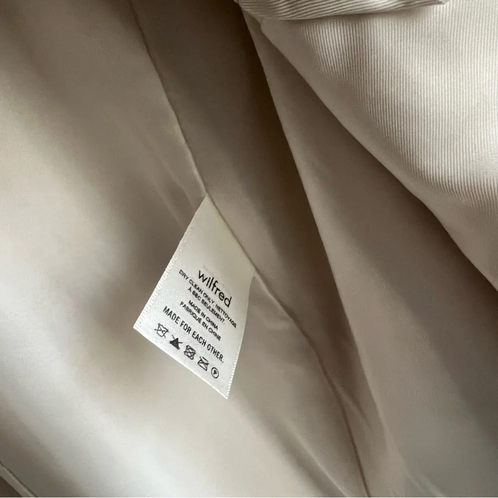 Aritzia Crepette cream oversized Blazer M - Picture 6 of 6